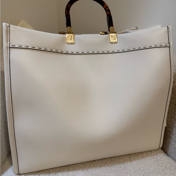 FENDI Sunshine Tote - Picture 6 of 10
